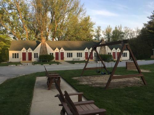 Gilcrest Cottages And Motel