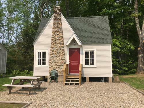 Gilcrest Cottages And Motel