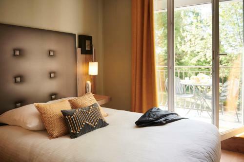 Hotel Auberge Du Pont Du Chalon