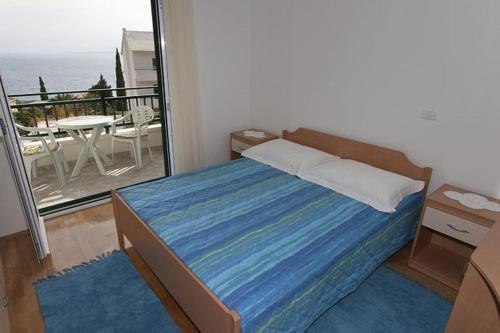 Apartments By The Sea Igrane, Makarska - 17292