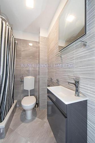Apartments By The Sea Igrane, Makarska - 18405