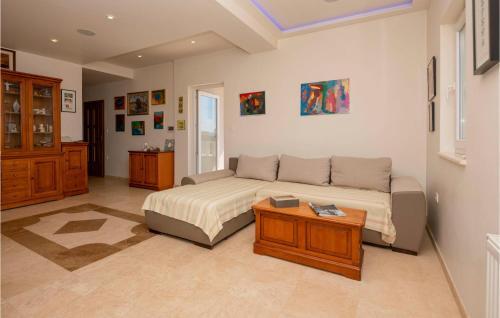 Holiday Home Imotski IX
