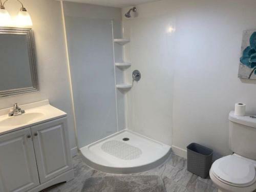 Modern 7 Bedroom 4 Bathroom Home Tooele 16 Guests