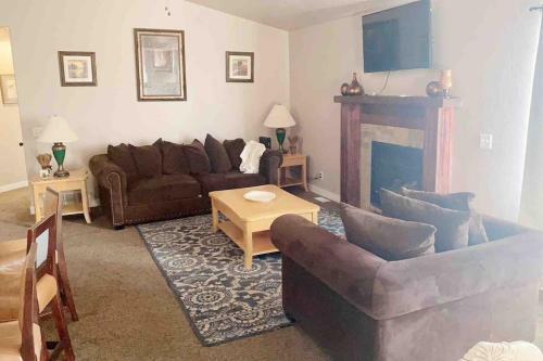 Modern 7 Bedroom 4 Bathroom Home Tooele 16 Guests
