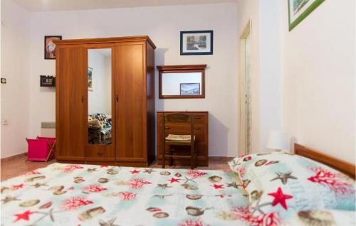 Stunning Apartment In Grebastica With Wifi And 2 Bedrooms
