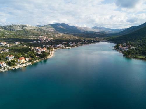 Apartments Holidays Roko