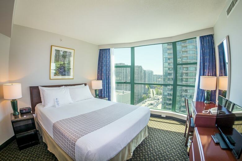 Rosedale  Hotel - 2 Bedroom Suite