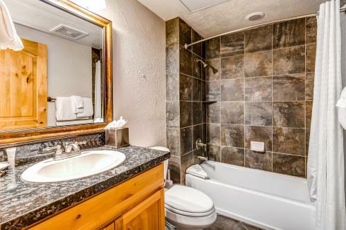 Hotel Silverado Primary Suite & Loft