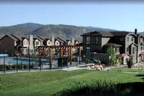 Bear Hollow Village Unit 4305
