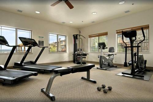 Bear Hollow Village Unit 4305