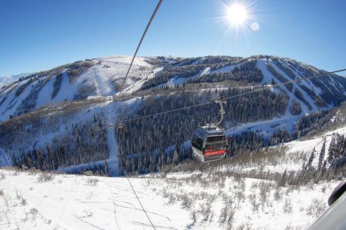 The Lift 603