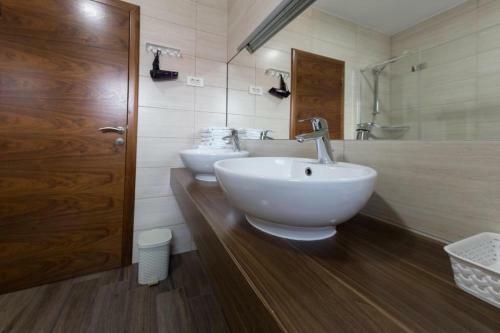 Hostal Rooms With A Parking Space Jezerce, Plitvice - 18111