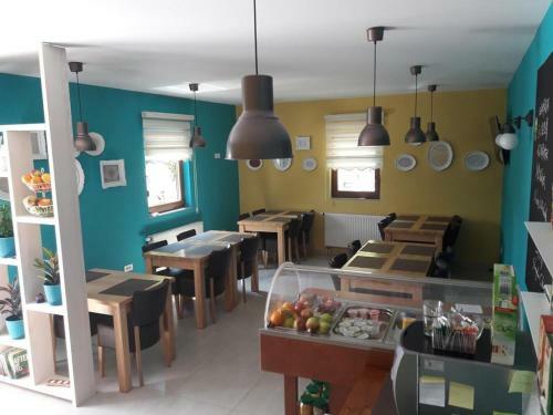 Hostal Rooms With A Parking Space Jezerce, Plitvice - 18111