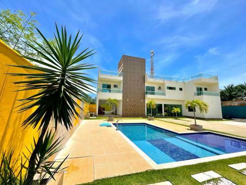 Casa Ampla E Aconchegante, Com Piscina.