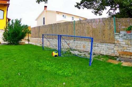 House Sandi, Village Jur?i?i