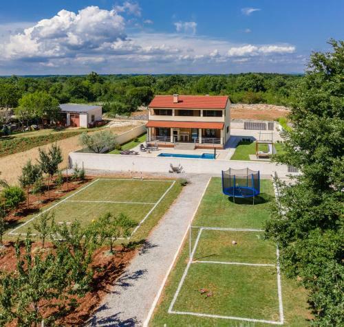 Impressive Luxury Villa With Private Heated Pool -villa Dija