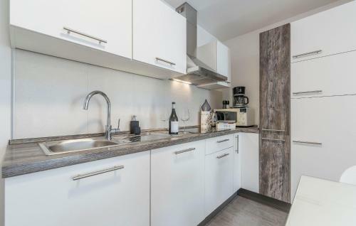 Apartment-ire