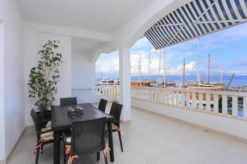 Apartments By The Sea Sumpetar, Omis - 18286