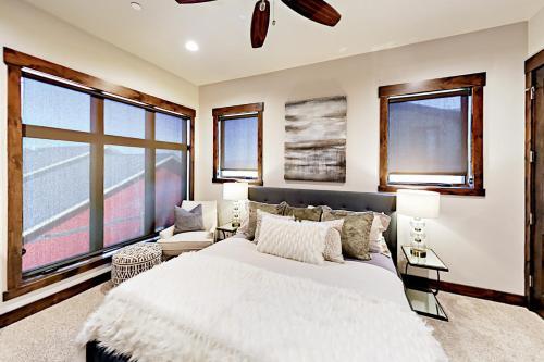 Blackstone Haven 1b