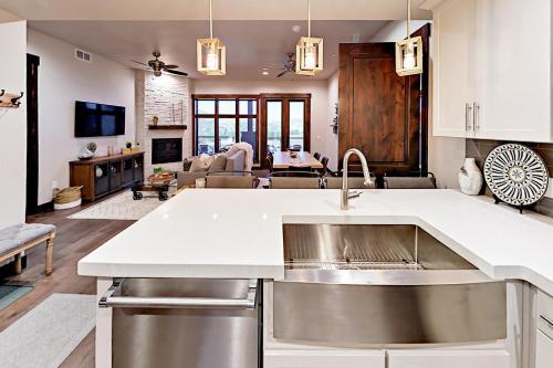 Blackstone Haven 1b