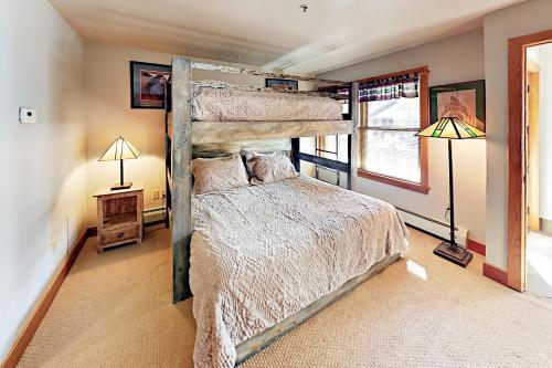 Greyhawk Condo 11