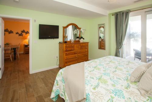 The Sanctuary - Summer Breeze A114