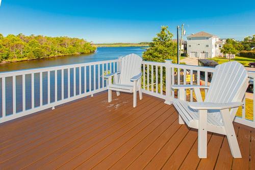 Summer Baycation