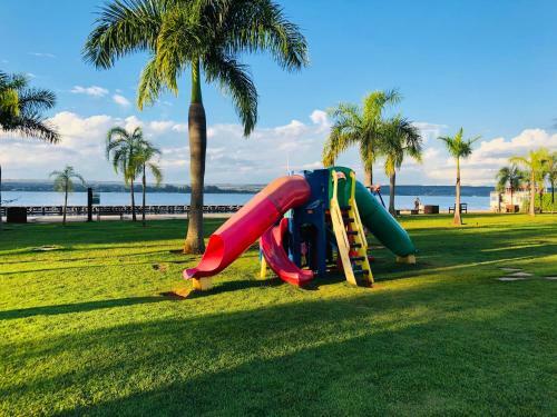 Apartamento Flat Rom�ntico � Beira Lago