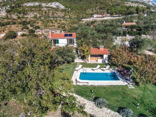 Villa Vrh Knje?aka - With Heated Pool
