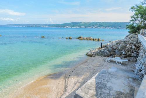 Apartamento Beachfront Villa Mihovil - With Private Pool