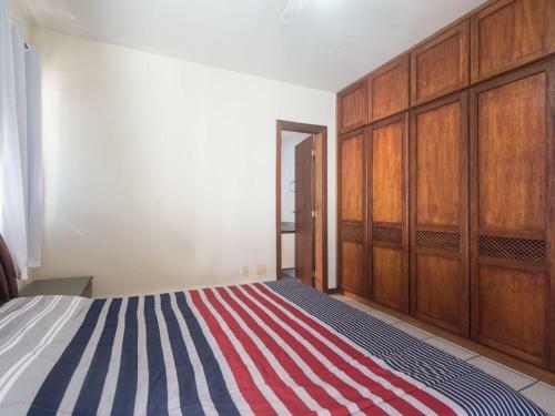 Apartamento Excelente Cobertura Duplex A 2 Quadras Da Praia Do Forte Com 4 Quartos