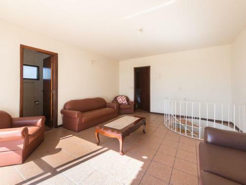 Apartamento Excelente Cobertura Duplex A 2 Quadras Da Praia Do Forte Com 4 Quartos