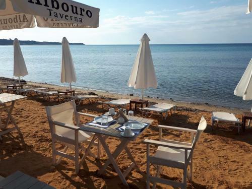Albouro Sea Front Apartments