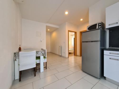 Apartments & Rooms 2116