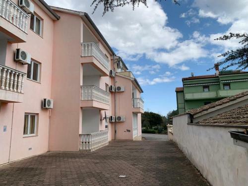 Apartman Dobric Fa?ana