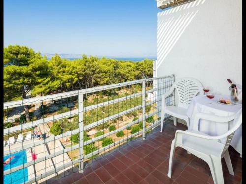 Hostal Room In Guest Room - Commodious All Inclusive Double Room With Sea View