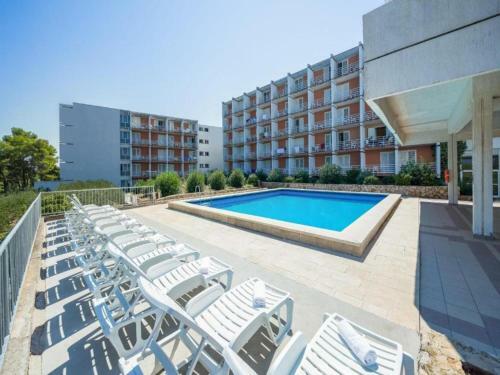 Hostal Room In Guest Room - Commodious All Inclusive Double Room With Sea View