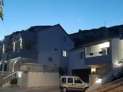Apartments Dobrila