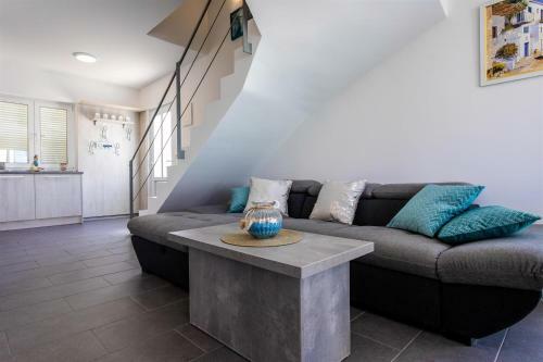 Beach Villa Oasis With Swimming Pool, Sup & Seaview