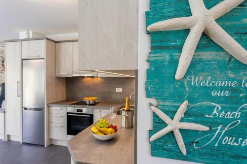 Beach Villa Oasis With Swimming Pool, Sup & Seaview
