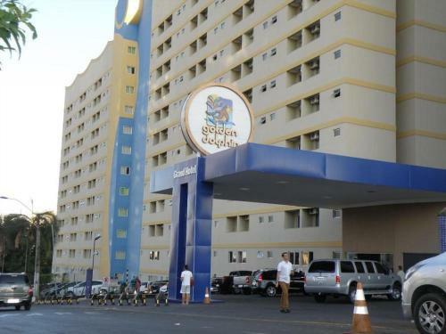 Apartamento Quarto Studio Golden Dolphin Grand Piscinas - 24 Horas