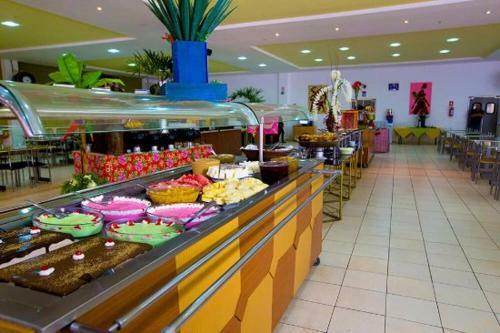 Apartamento Quarto Studio Golden Dolphin Grand Piscinas - 24 Horas