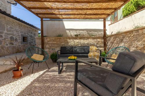 Beautiful Villa Stora Kuca With Private Pool In Labin - Rabac