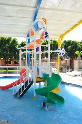 Apartamento Diroma Fiori Resort Caldas Novas