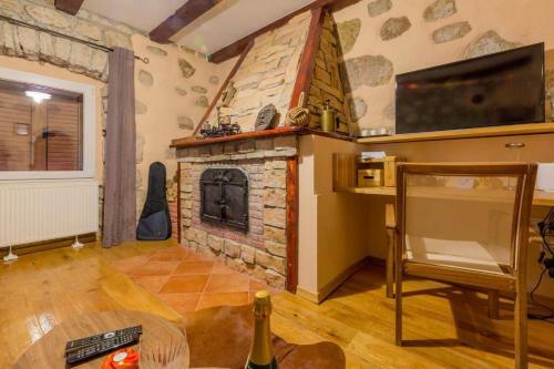 Holiday Home In Krizisce 40737