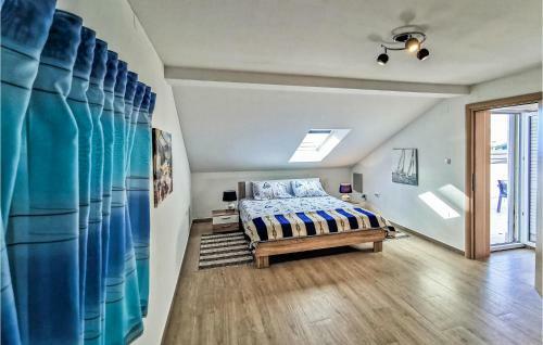 Nice Apartment In Kostrena With 2 Bedrooms