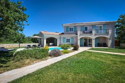 Villa Krmed With Private Pool