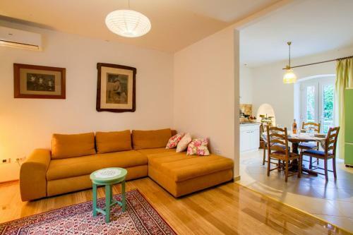 Villa Katarina Vintage House