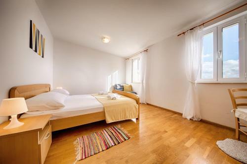 Apartments Marinkovic Komiza