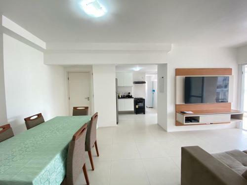 Apartamento Alto Padr�o Com Varanda Gourmet E Piscina 12�